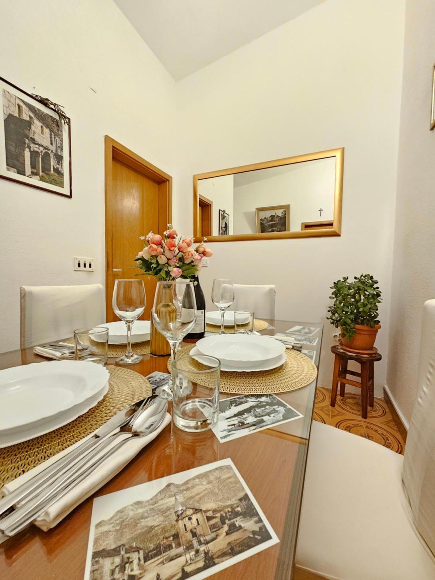 Apartments Brkulj Makarska Buitenkant foto